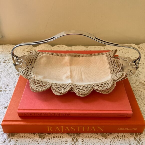 Vintage Silver Plate Oval Tray with Handle/ Blush Coloured Linen Crochet Napkin - Picture 3 of 16